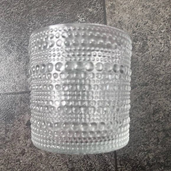 New! Beautiful Glass Decor - Picture 4 of 5